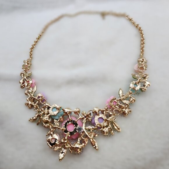 New Low Price* Roses & Rhinestones Floral Necklace - Picture 5 of 6